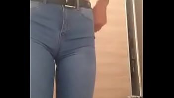 Abspielen Dieser Arsch ist wie gemacht für diese Jeans Susanamoura