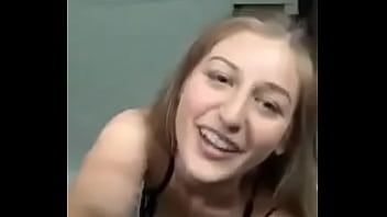Abspielen Fester Arsch auf diesem fitten Teen sexxiilexxii