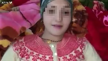 تشغيل زوجة متزوجة حديثًا مارس الجنس لأول مرة في وضع هزلي معظم مقاطع الفيديو الجنسية الرومانسية #treding,ragni bhabhi sex video بصوت هندي