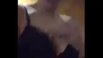 play Teen içinde iç çamaşırı alay onu göt ve titties
