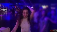Riproduci Public Toilet Anal: Katty West viene scopata in tutti i buchi