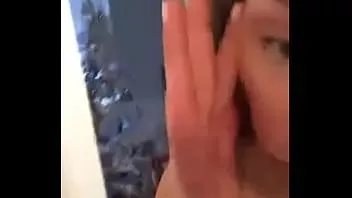 播放 华丽的美国戏弄和自慰