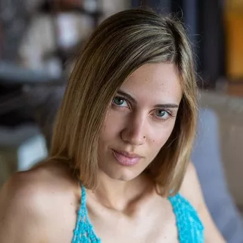 Actrita Francy Torino