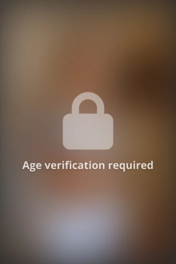 色情明星 Mia Split